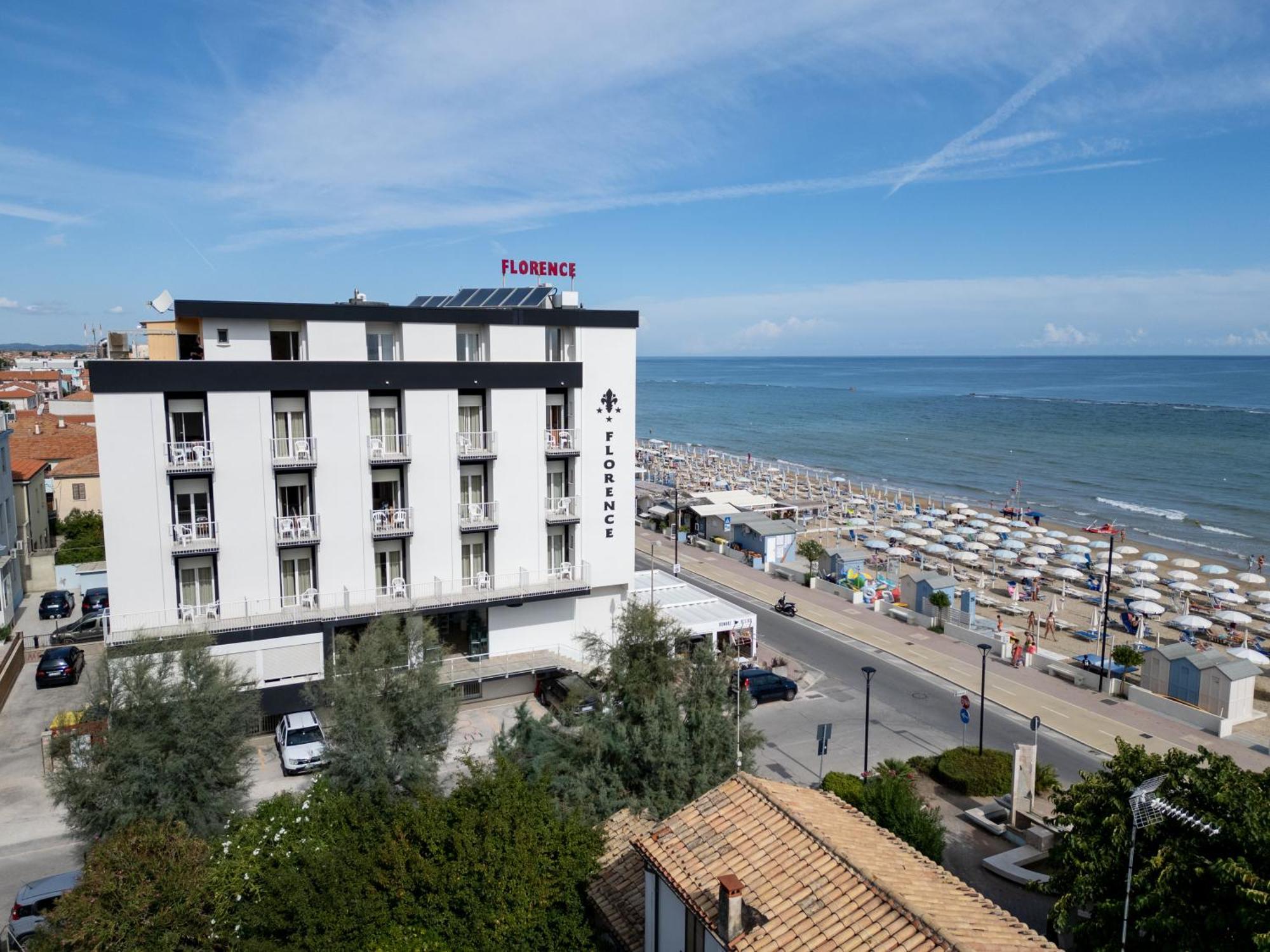 Hotel Florence Marotta Exteriér fotografie