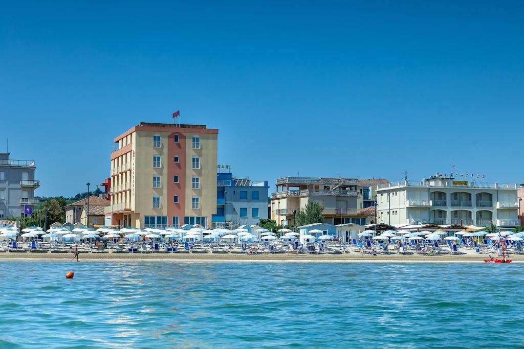 Hotel Florence Marotta Exteriér fotografie