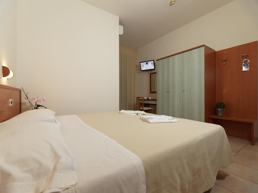 Hotel Florence Marotta Exteriér fotografie